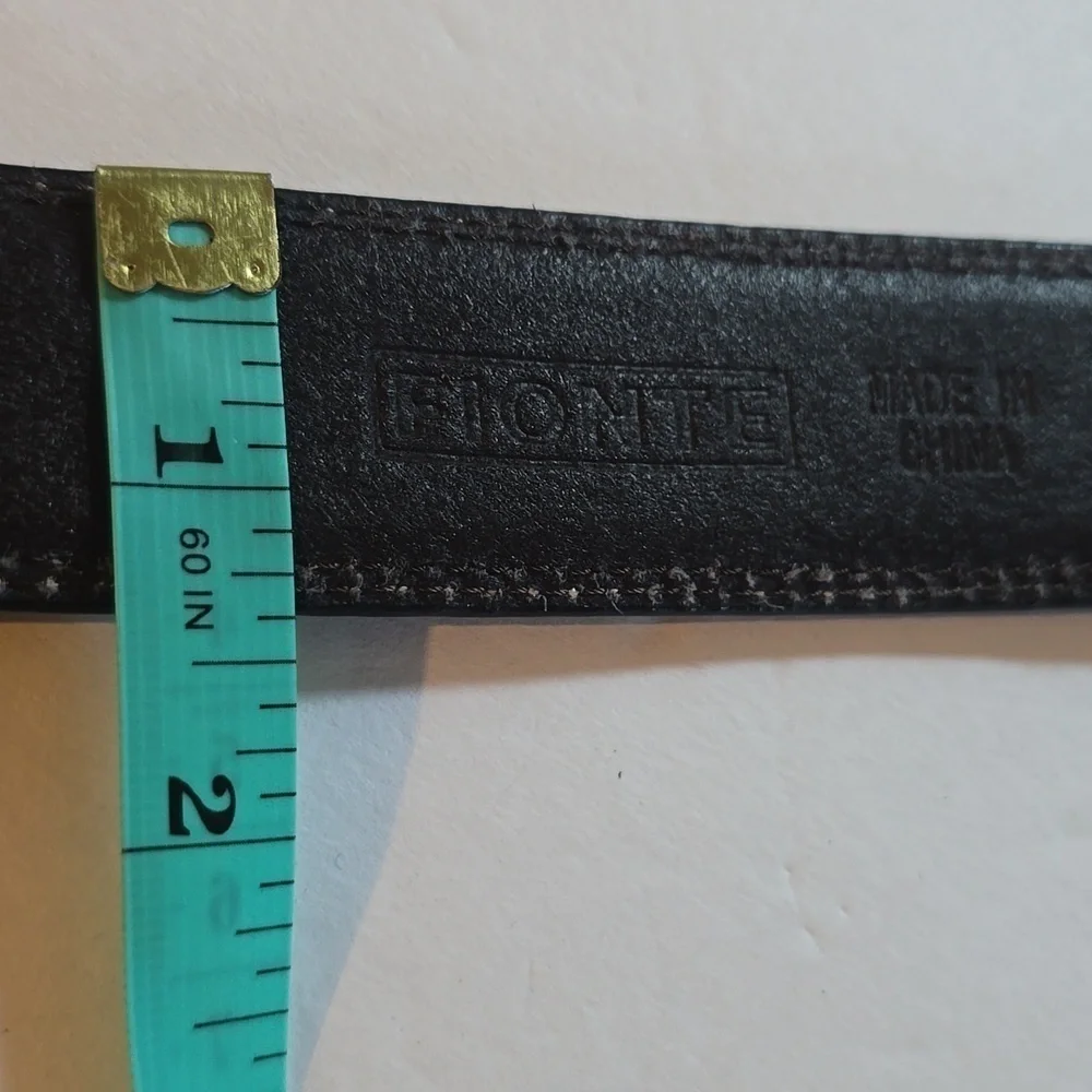 Fionte Mens Brown Leather Belt Silver Buckle white stitching Sz.34-38